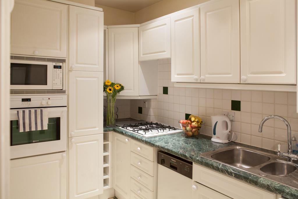 Victoria Station Apartment Лондон Екстериор снимка