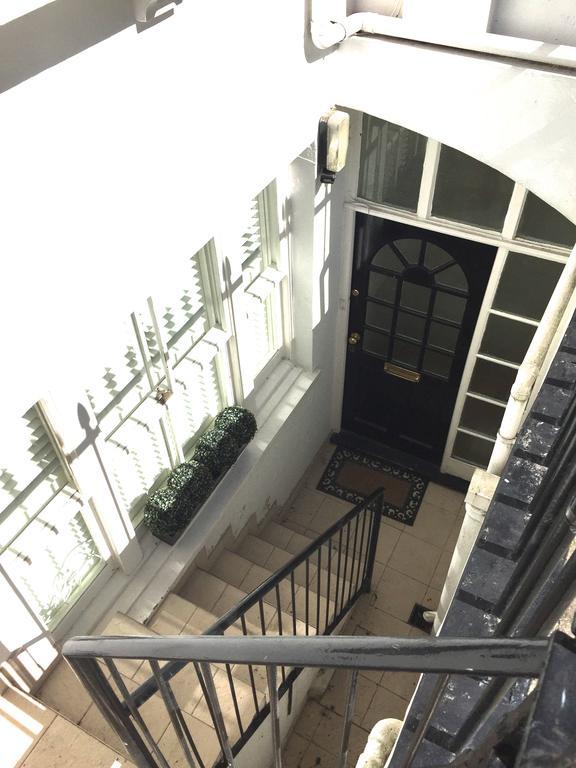 Victoria Station Apartment Лондон Екстериор снимка