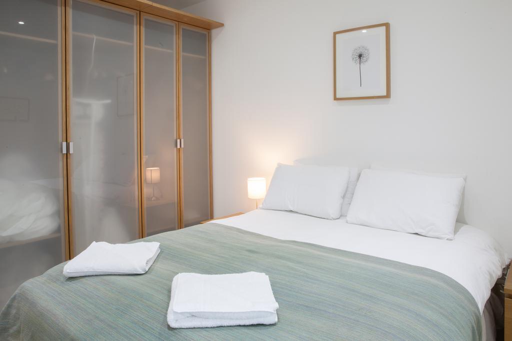 Victoria Station Apartment Лондон Екстериор снимка
