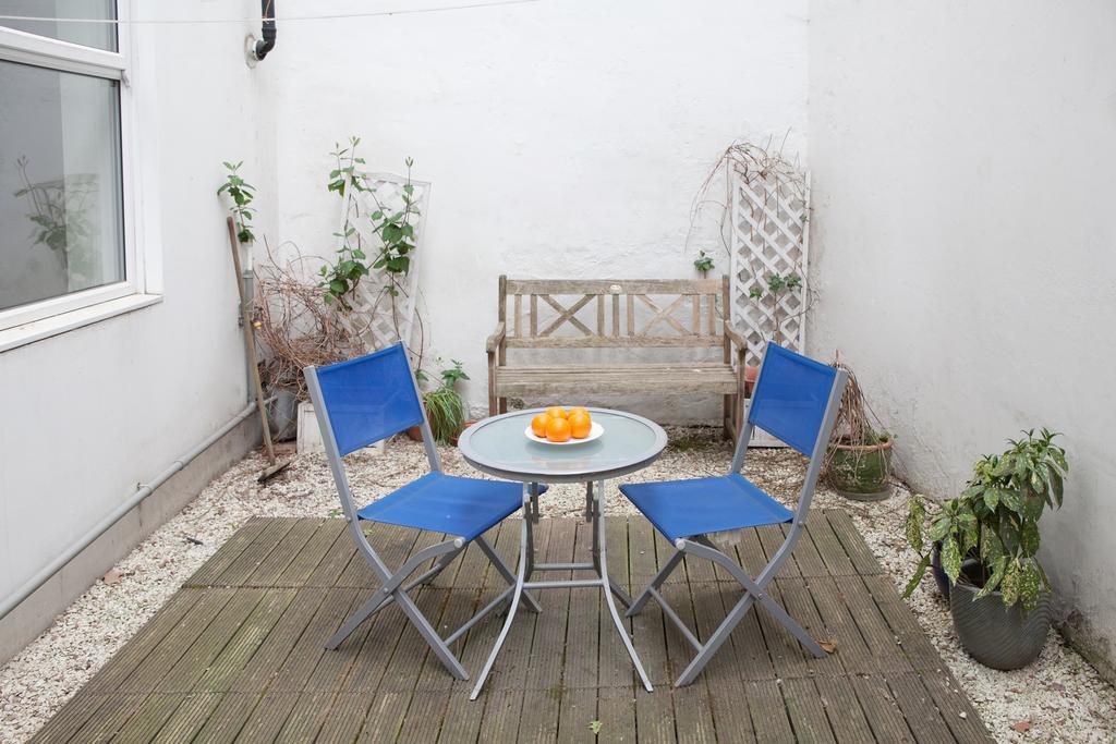 Victoria Station Apartment Лондон Екстериор снимка