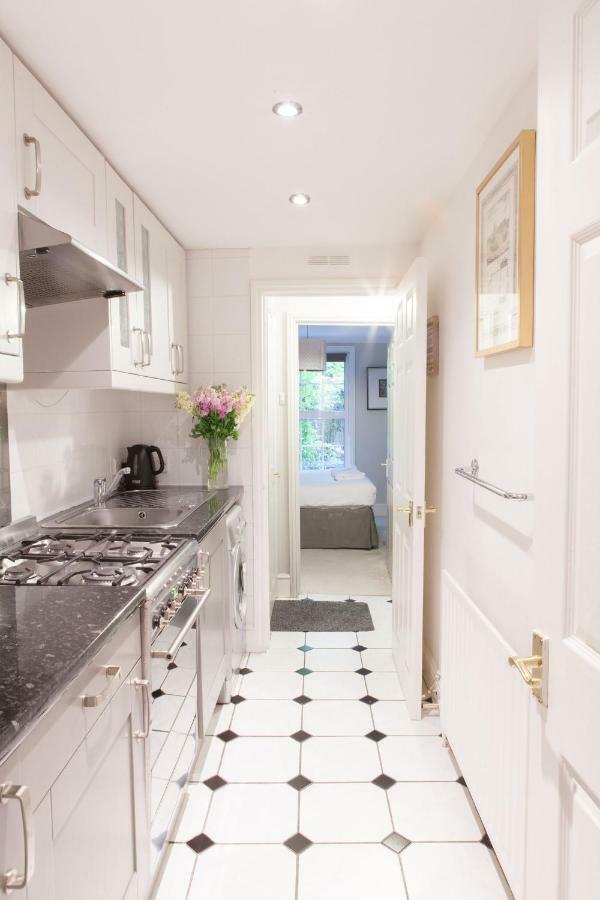 Victoria Station Apartment Лондон Екстериор снимка