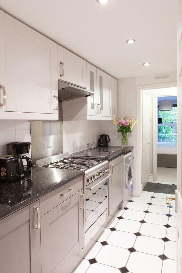 Victoria Station Apartment Лондон Екстериор снимка