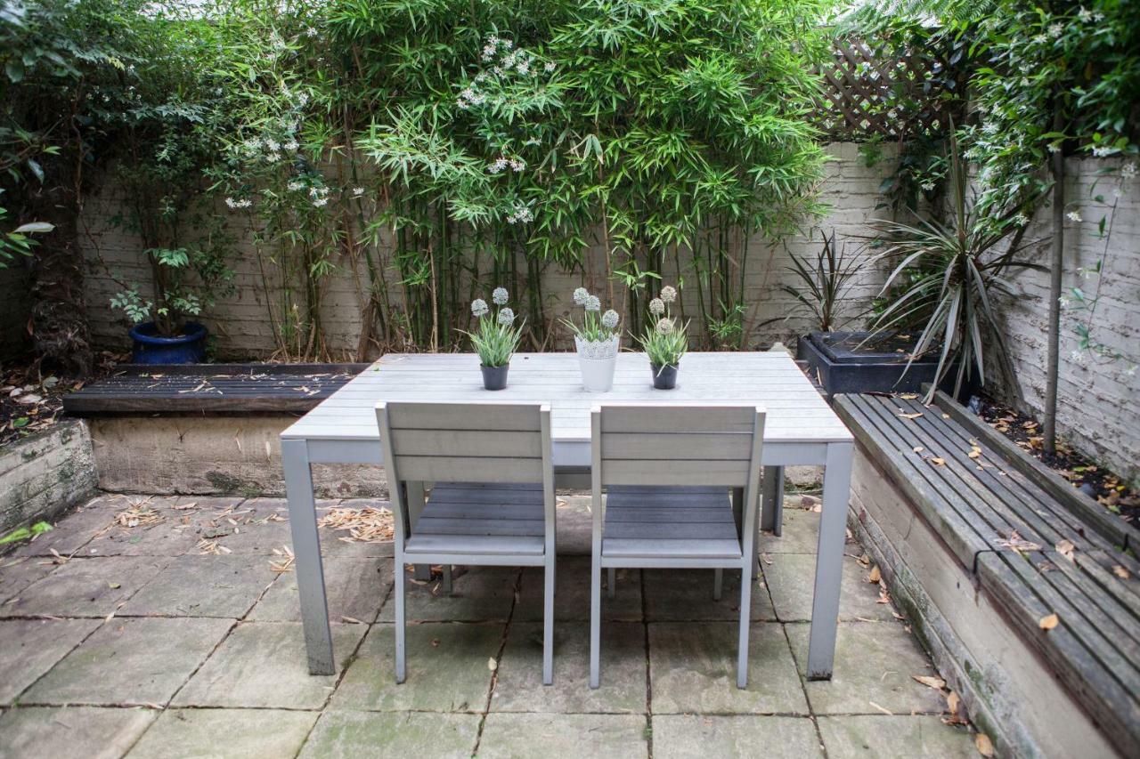 Victoria Station Apartment Лондон Екстериор снимка