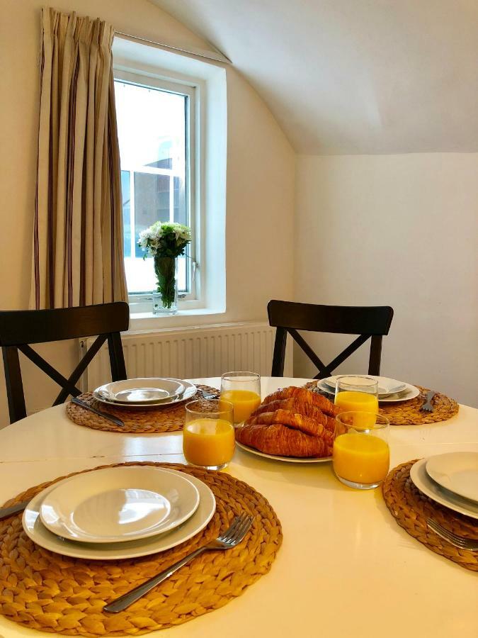 Victoria Station Apartment Лондон Екстериор снимка